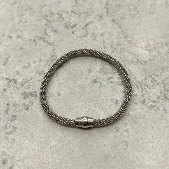 MAGNETIC SILVER BRACELET TRIO - Picture 2 of 6